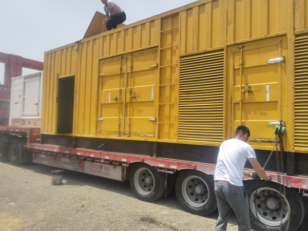 隆安汽油发电机对供油装置的要求