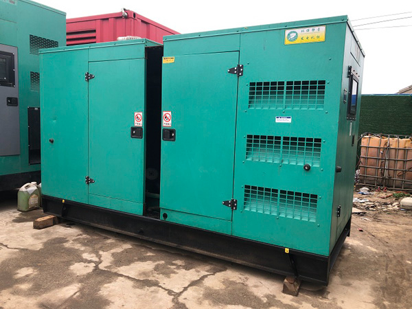 隆安怎样合理控制磷酸铁锂蓄电池的充放电倍率以延长其使用寿命？